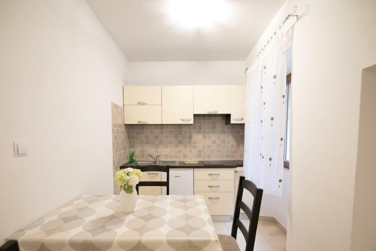 באלה Apartment Elena מראה חיצוני תמונה